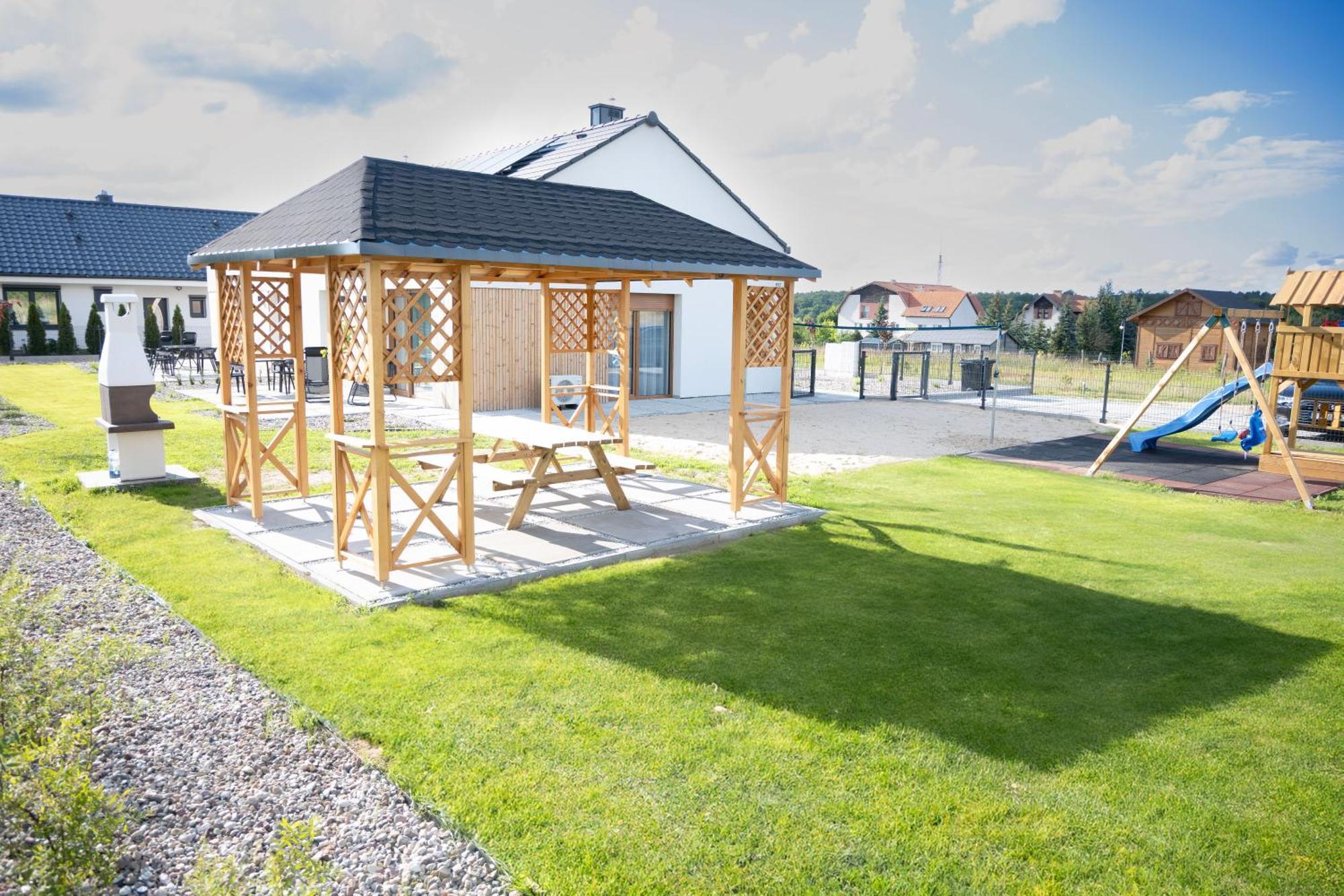 Holiday home Dom Caloroczny W Sierakowie Nr 2